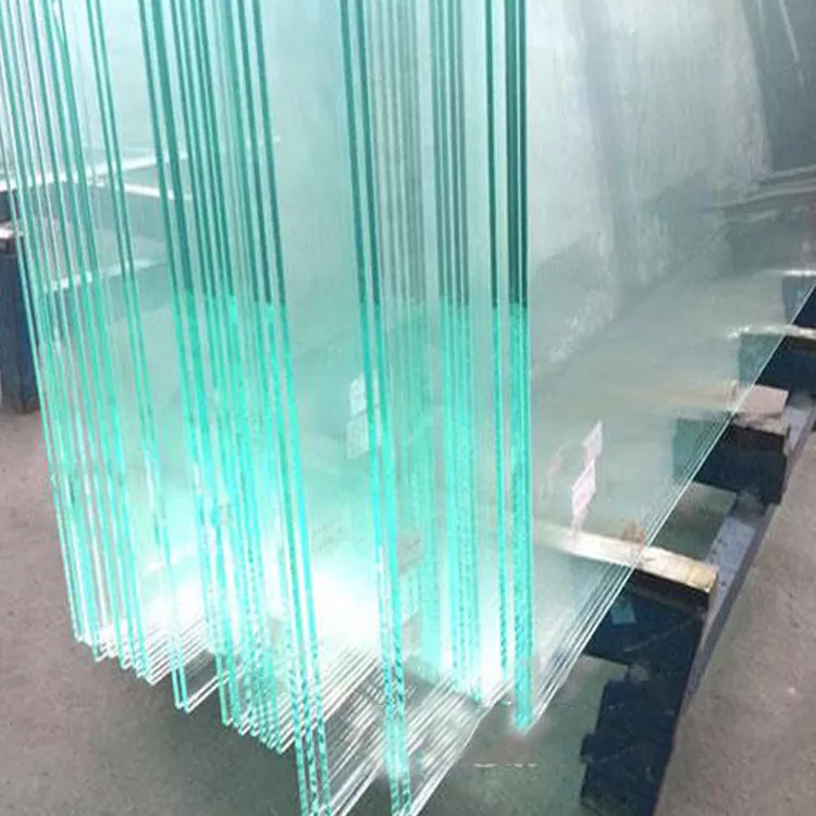 กระจกใสพิเศษ